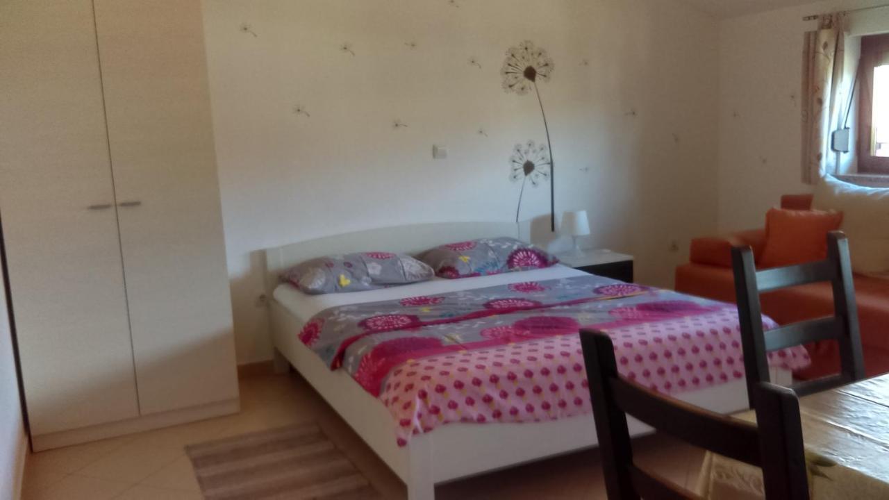 Apartman Snježana Apartment Fazana Bagian luar foto